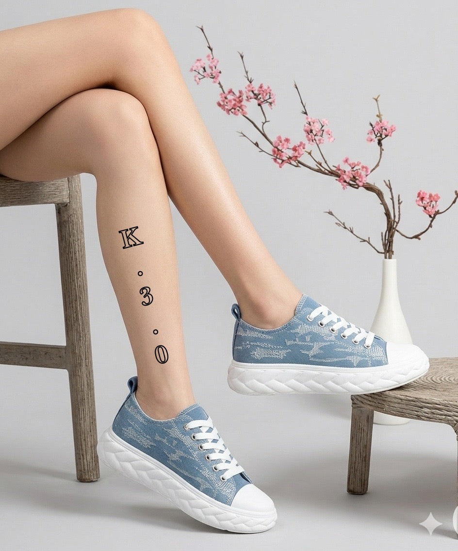 Sneakersy