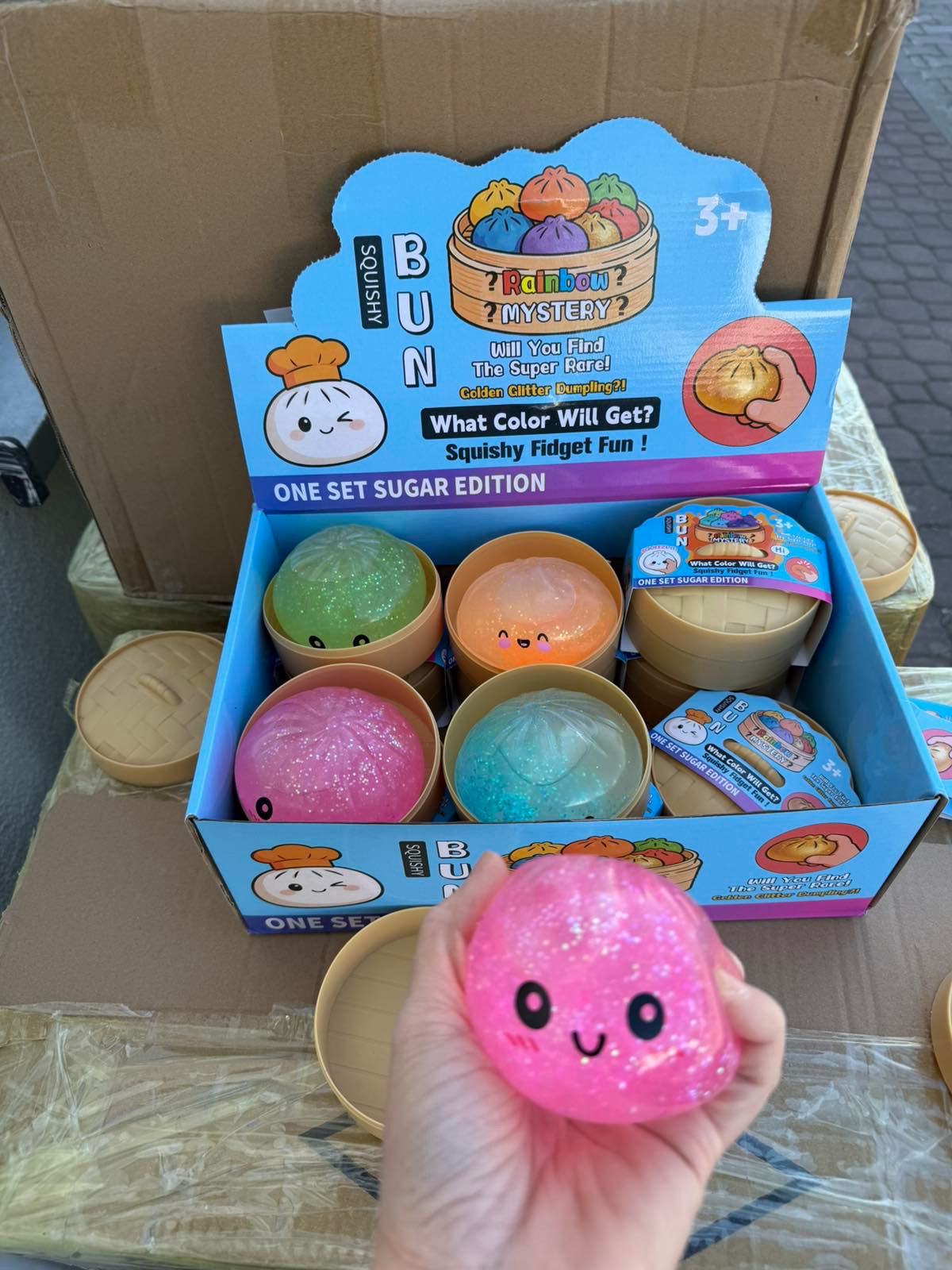 Gniotek Squishy Bun Rainbow Mystery