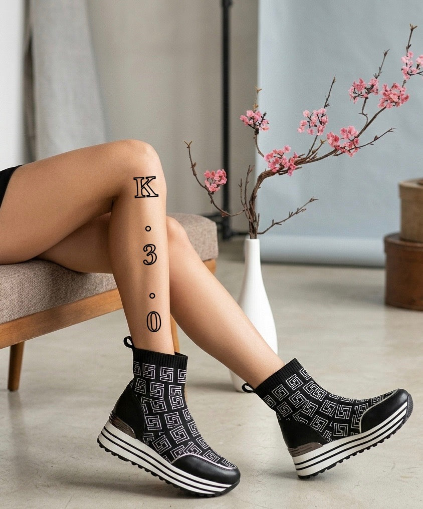 Sneakersy